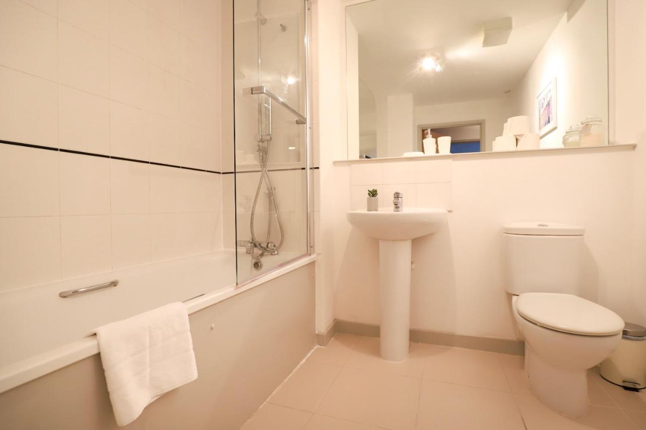 Beautiful 2 Bedroom Property In Borough London Eksteriør bilde